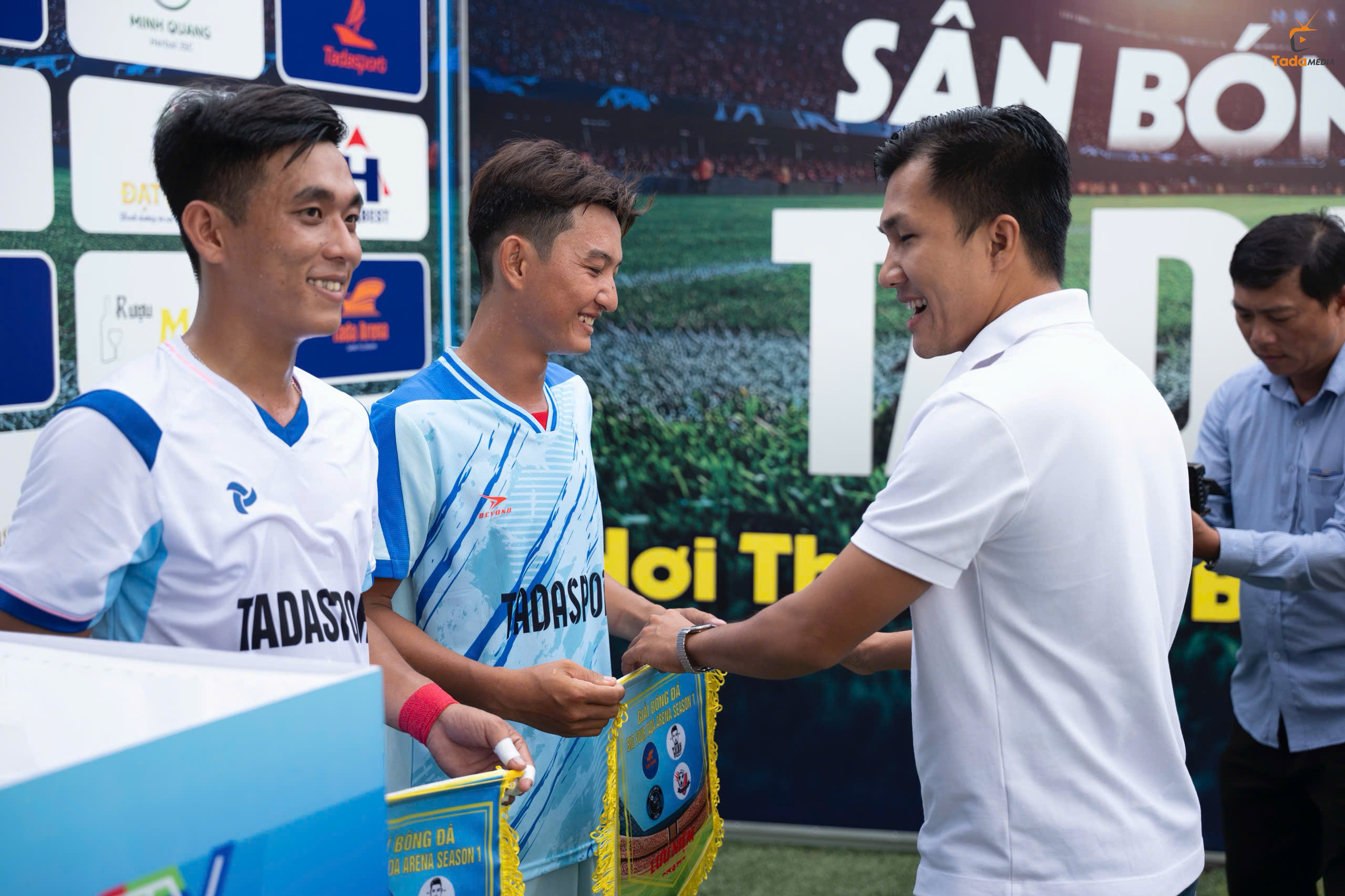 z6658787285009_29051e5a9c948f7f354e79c2a2cf678c